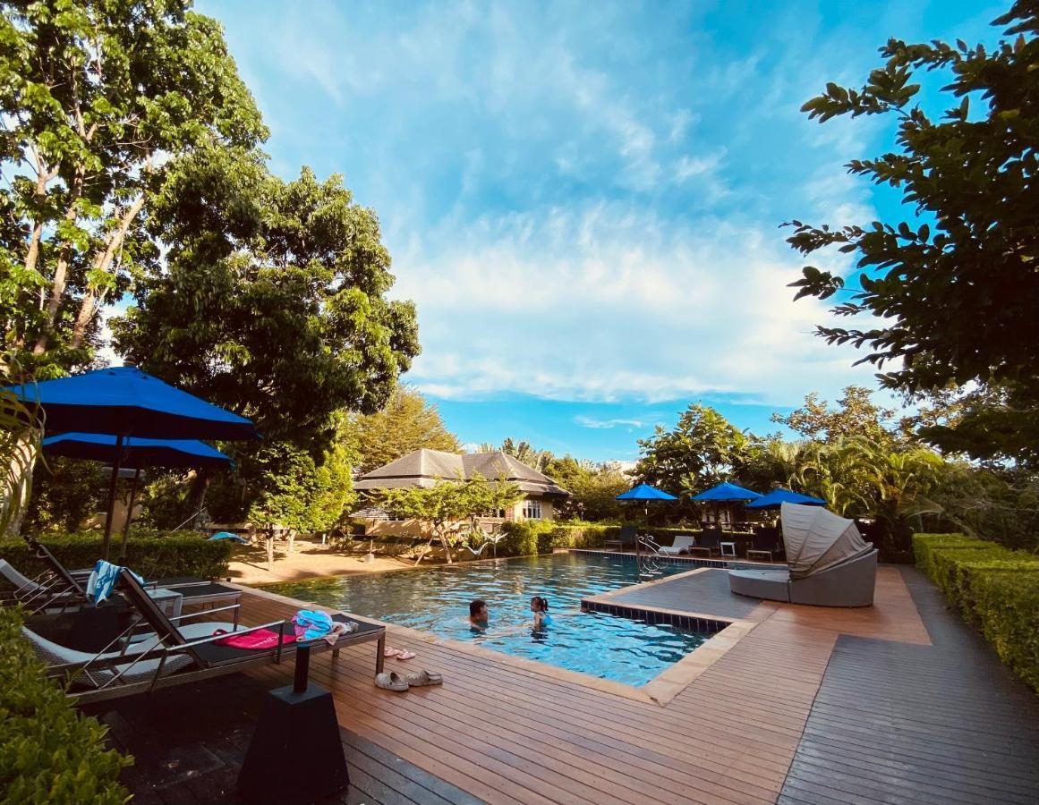 Perennial Resort Nai Yang Beach Exteriér fotografie